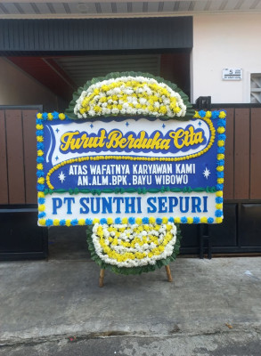 Papan Bunga Duka di Balai Tongah Koto