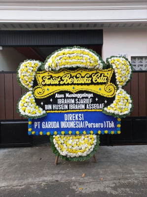 Papan Bunga Duka di Balai Tongah Koto